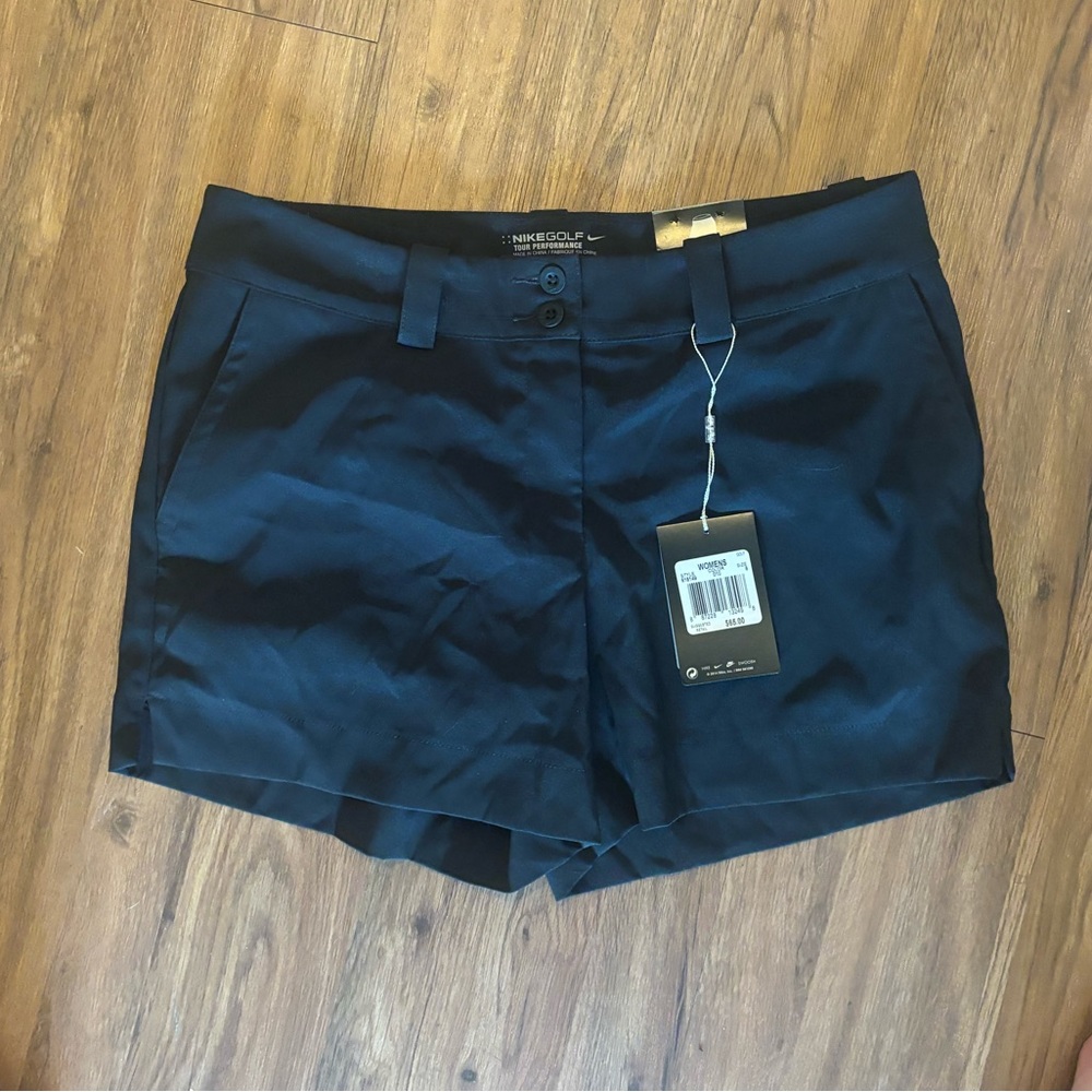 NWT Nike golf shorts